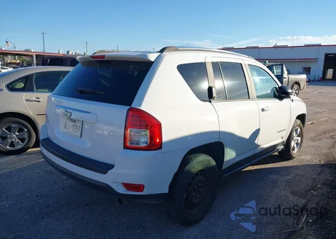 2014 Jeep Compass Sport z USA, uszkodzony, nr VIN 1C4NJCBA7ED573102